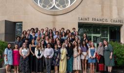 Photo of first-gen college students at JCU
