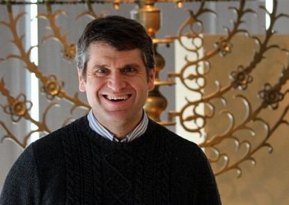 portrait of Sean Martin