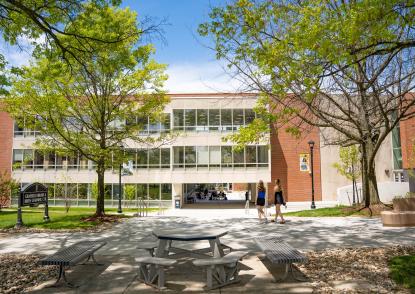 Photo of Grasselli Library and Breen Learning Center at JCU